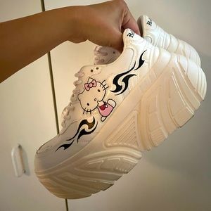 Hello Kitty Bershka Platform Sneakers Size 38 / 7
